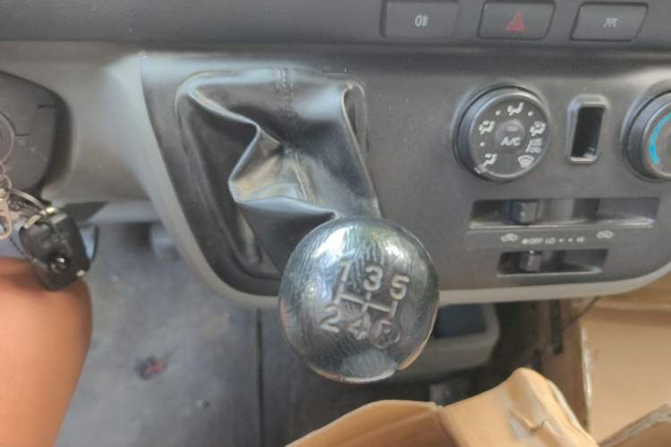 Used King Long Kairui Haoke 2018 2.2L M1 Standard Version V22 Gear Lever