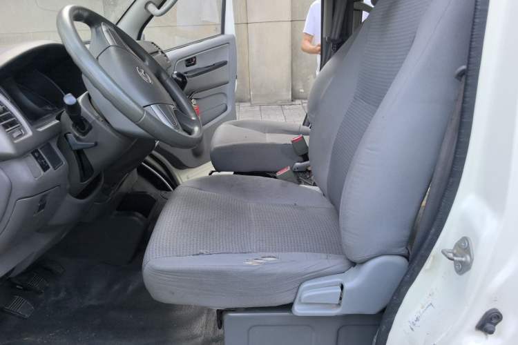 Used King Long Kairui Haoke 2018 2.2L M1 Standard Version V22 Left Front Seat