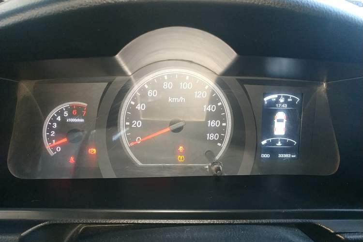 Used King Long Kairui Haoke 2021 2.0L Tiguan Comfort 9-Seater High-Roof 1TZS Instrument Cluster