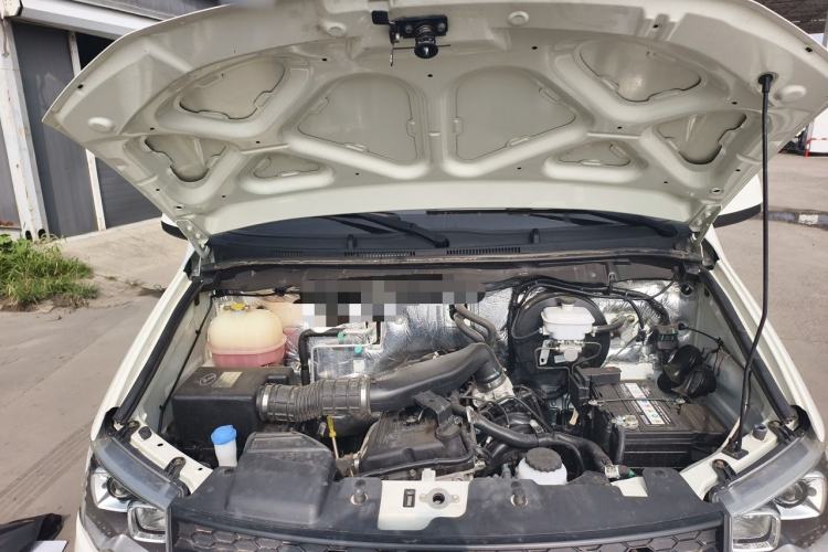 Used King Long Kairui Haoke 2021 2.0L Tiguan Comfort 9-Seater High-Roof 1TZS Engine Bay