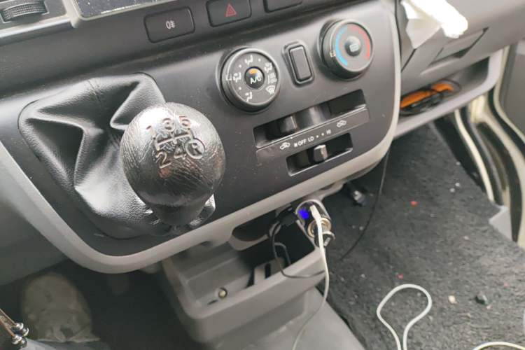 Used King Long Kairui Haoke 2021 2.0L Changyun Standard 6-Seater Flat Roof 1TZS Gear Lever