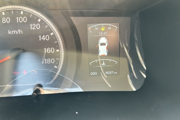Used King Long Kairui Haoke 2022 2.0L Tiguan Comfort 9-Seater High-Roof 1TZS Odometer Close Up