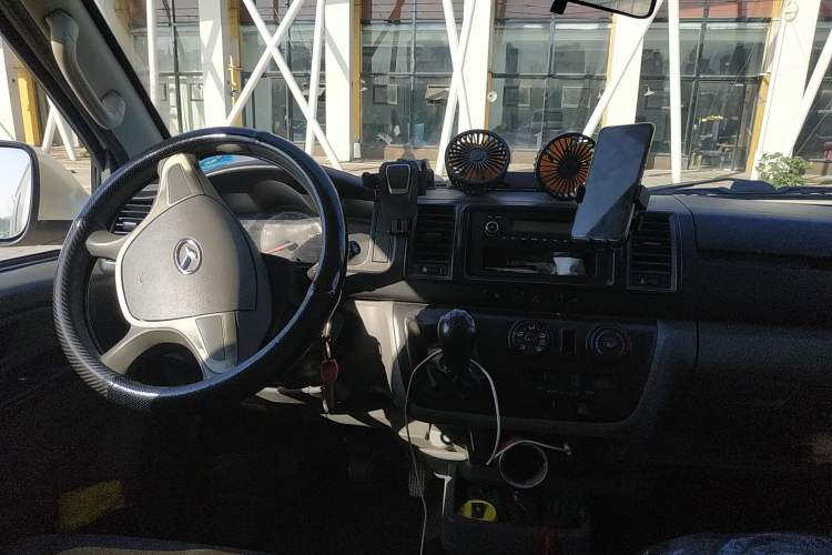 Used King Long Kairui Haoke 2022 2.0L Changyun Standard 6-Seater Flat Roof 1TZS Center Console