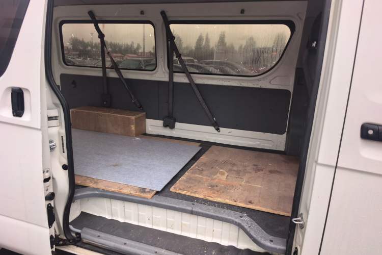 Used King Long Kairui Haoke 2022 2.0L Changyun Standard 6-Seater Flat Roof 1TZS Interior 3