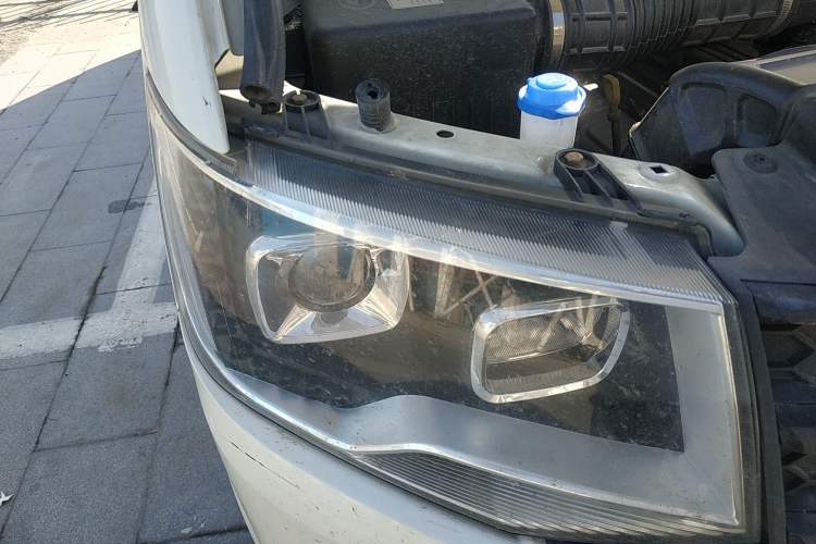 Used King Long Kairui Haoke 2022 2.0L Changyun Standard 6-Seater Flat Roof 1TZS Right Front Headlight