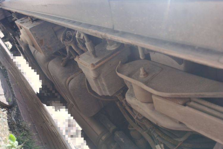 Used King Long Kaite 2018 2.8T Shangchai Business Vehicle SC28R Chassis Rear Left