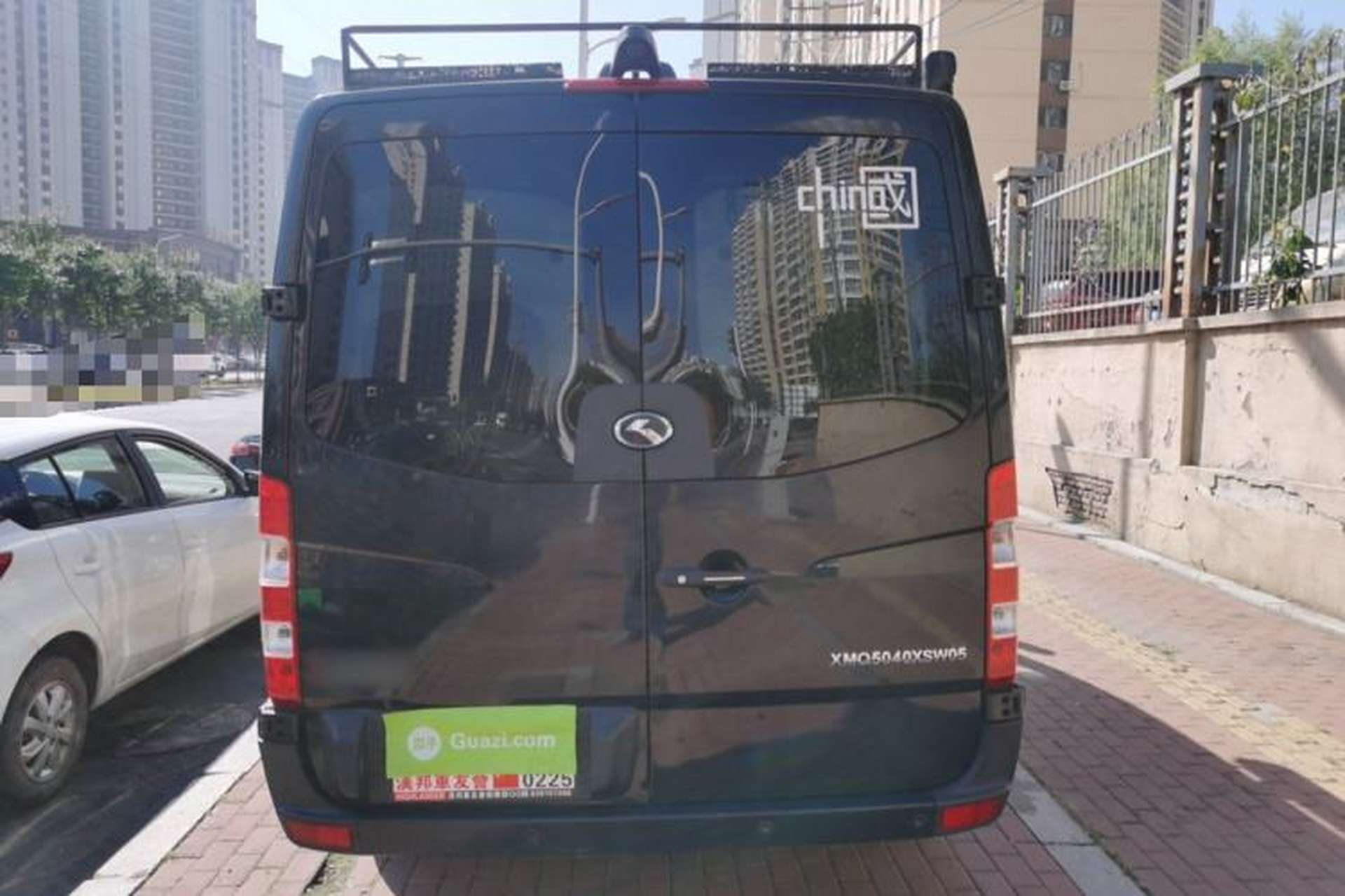 Used King Long Kaite 2018 2.8T Shangchai Business Vehicle SC28R Rear