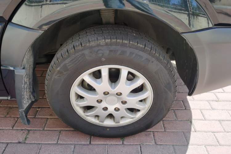 Used King Long Kaite 2018 2.8T Shangchai Business Vehicle SC28R Right Front Wheel Hub
