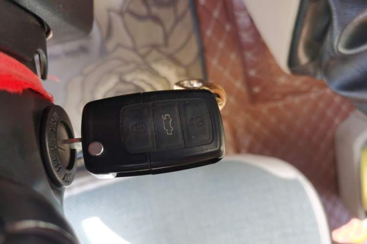 Used King Long Kaite 2018 2.8T Shangchai Business Vehicle SC28R Vehicle Key