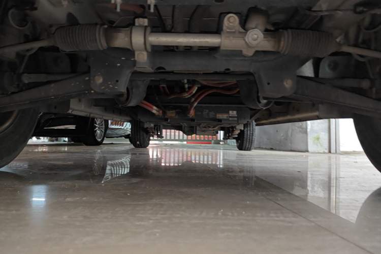 Used King Long Longyao 6 2022 Innovative Hang 38.64 kWh Van Series Chassis Front