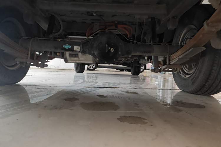 Used King Long Longyao 6 2022 Innovative Hang 38.64 kWh Van Series Chassis Rear