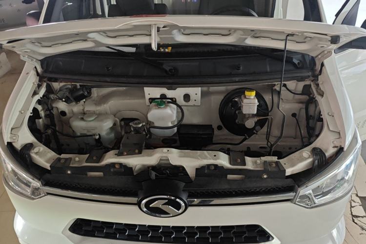 Used King Long Longyao 6 2022 Innovative Hang 38.64 kWh Van Series Engine Bay