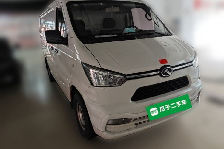 Used King Long Longyao 6 2022 Innovative Hang 38.64 kWh Van Series Front Right 45 Deg
