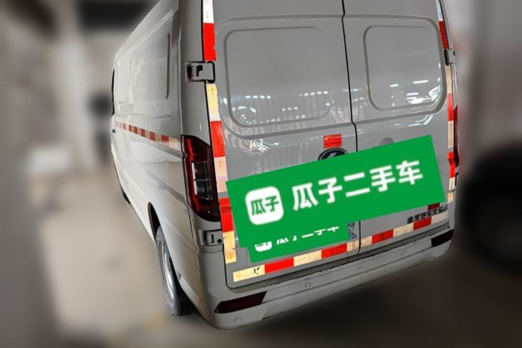 Used King Long Longyao 6 2022 Innovative Hang 38.64 kWh Van Series Rear Left 45 Deg