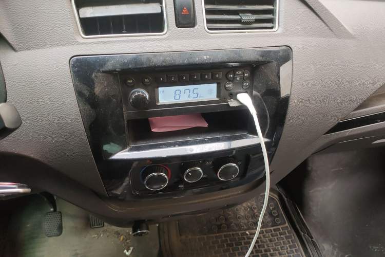 Used King Long Longyao 6 2022 Innovative Hang 38.64 kWh Van Series Audio And AC Panel