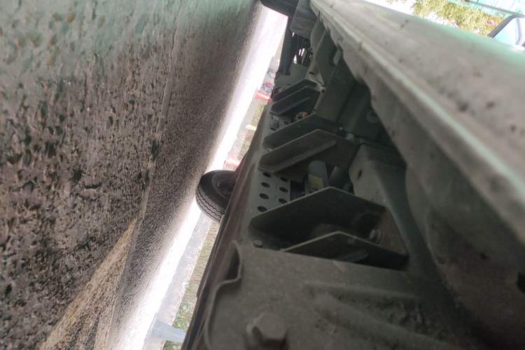 Used King Long Longyao 6 2022 Innovative Hang 38.64 kWh Van Series Chassis Rear Left