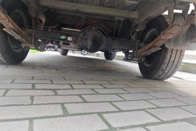 Used King Long Longyao 6 2022 Innovative Hang 38.64 kWh Van Series Chassis Rear