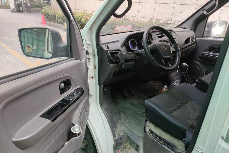 Used King Long Longyao 6 2022 Innovative Hang 38.64 kWh Van Series Driver Seat