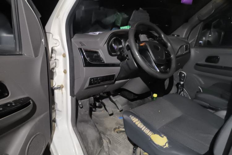 Used King Long Longyao 6 2022 Innovative Hang 38.64 kWh Van Series Driver Seat