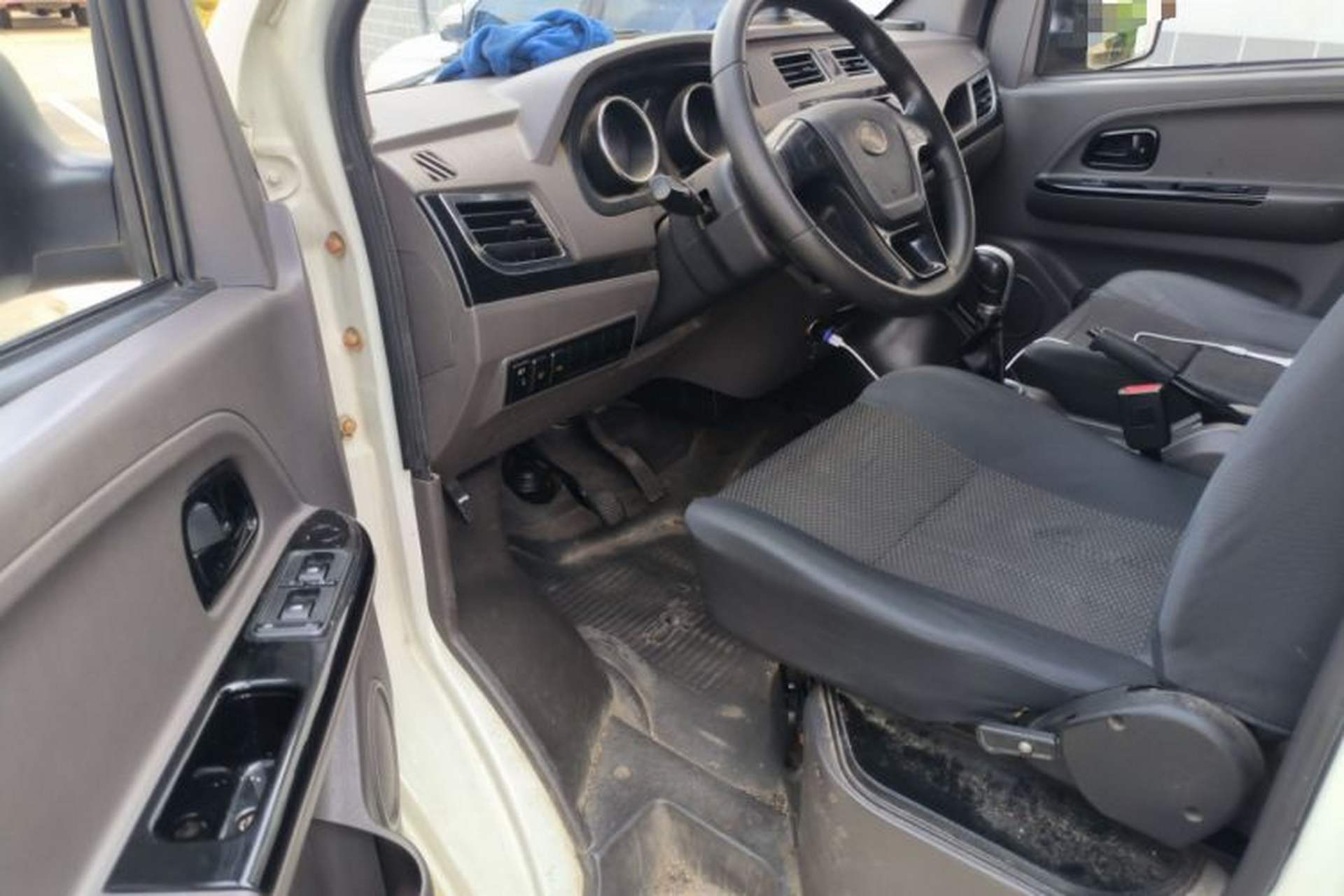 Used King Long Longyao 6 2022 Innovative Hang 38.64 kWh Van Series Driver Seat