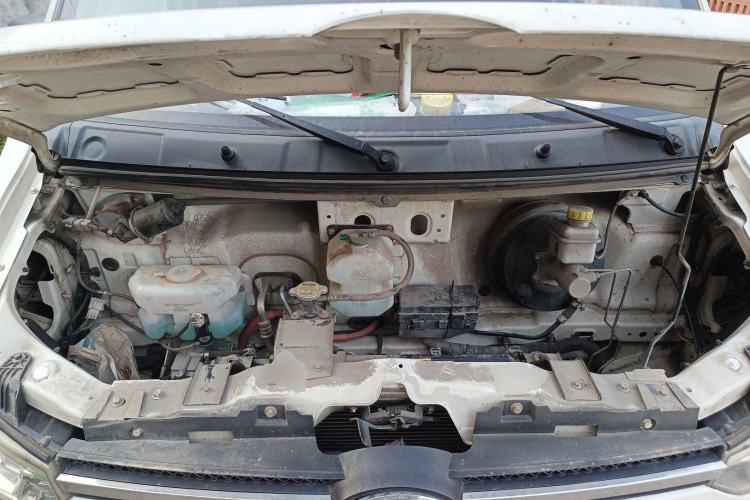 Used King Long Longyao 6 2022 Innovative Hang 38.64 kWh Van Series Engine Bay