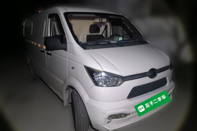 Used King Long Longyao 6 2022 Innovative Hang 38.64 kWh Van Series Front Right 45 Deg