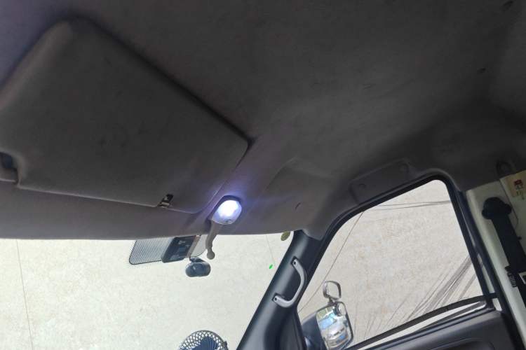 Used King Long Longyao 6 2022 Innovative Hang 38.64 kWh Van Series Headliner