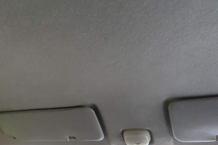 Used King Long Longyao 6 2022 Van Series CATL 41.86 kWh Headliner