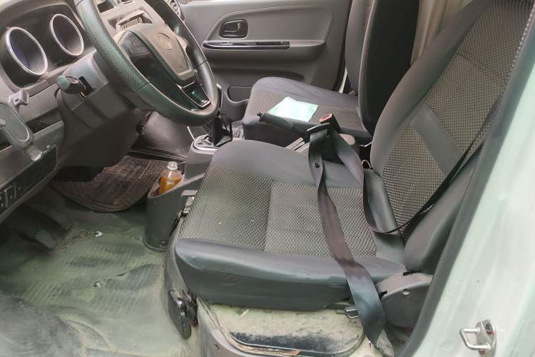 Used King Long Longyao 6 2022 Innovative Hang 38.64 kWh Van Series Left Front Seat