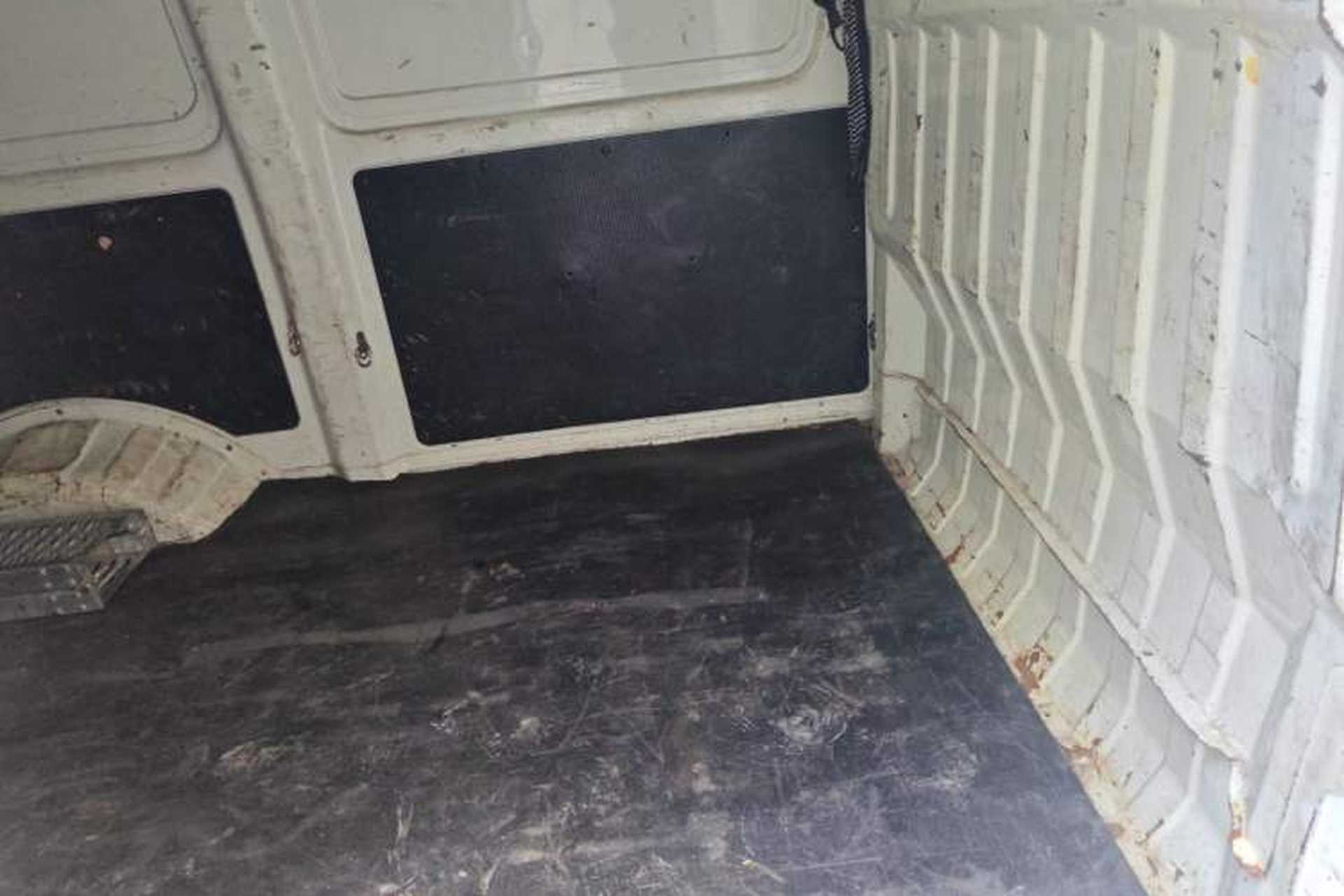 Used King Long Longyao 6 2022 Innovative Hang 38.64 kWh Van Series Left Rear Seat