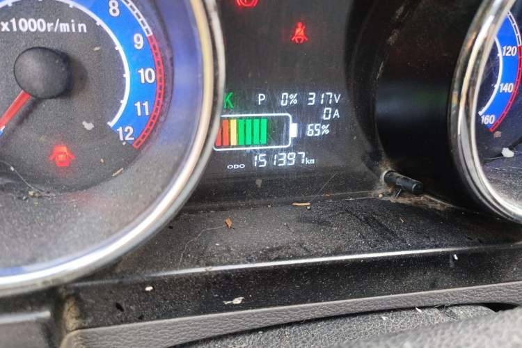 Used King Long Longyao 6 2022 Innovative Hang 38.64 kWh Van Series Odometer Close Up