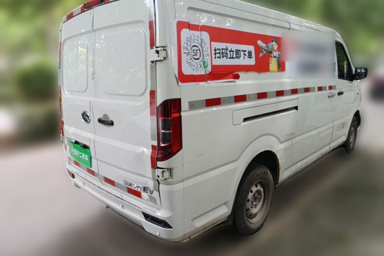 Used King Long Longyao 6 2022 Van Series CATL 41.86 kWh Rear Right 45 Deg