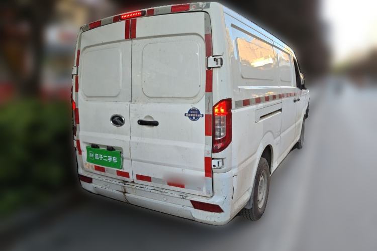 Used King Long Longyao 6 2022 Van Series CATL 41.86 kWh Rear Right 45 Deg
