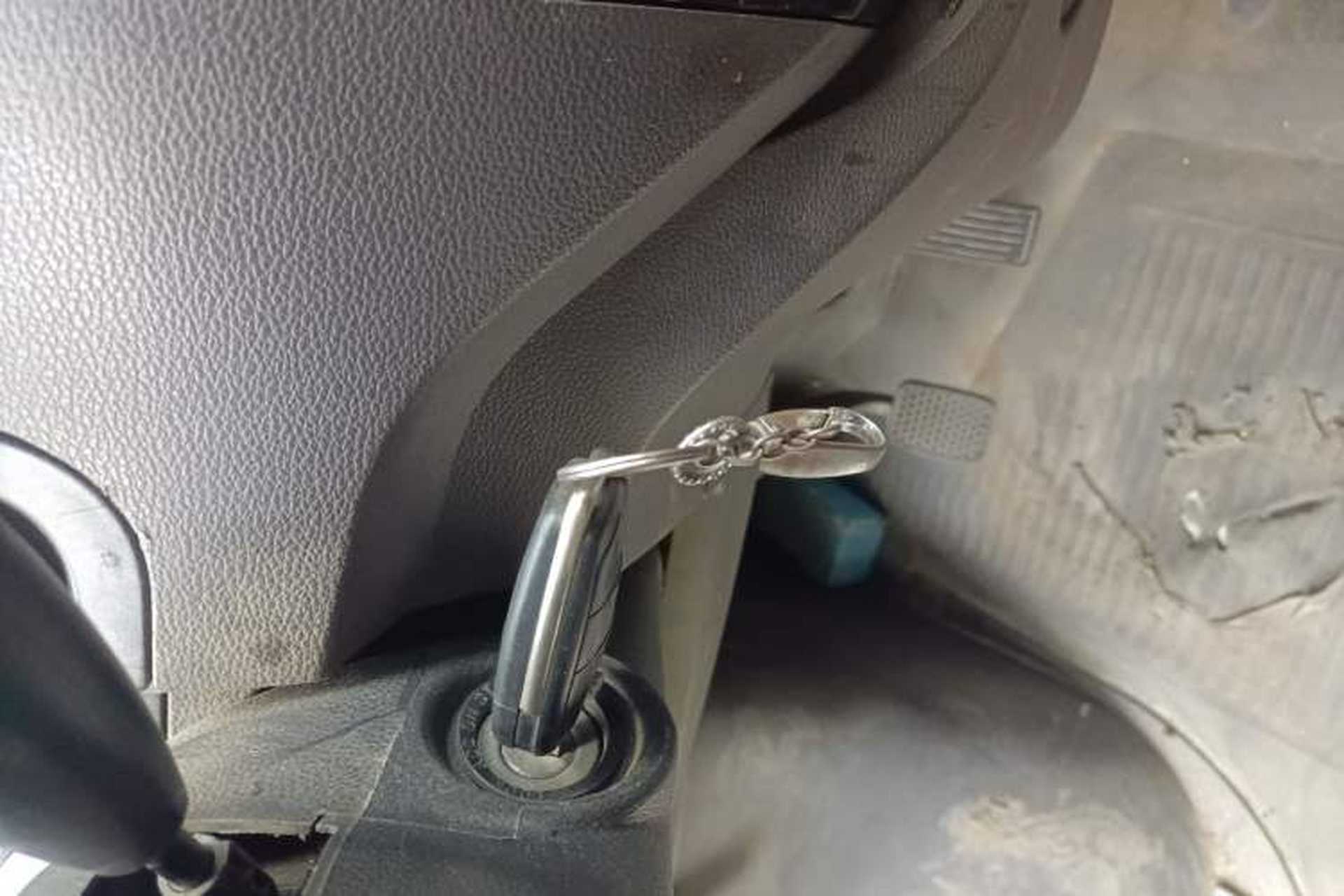 Used King Long Longyao 6 2022 Van Series CATL 41.86 kWh Vehicle Key