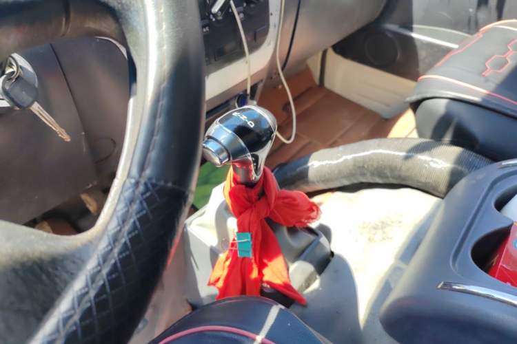 Used King Long Longyao 8  Gear Lever