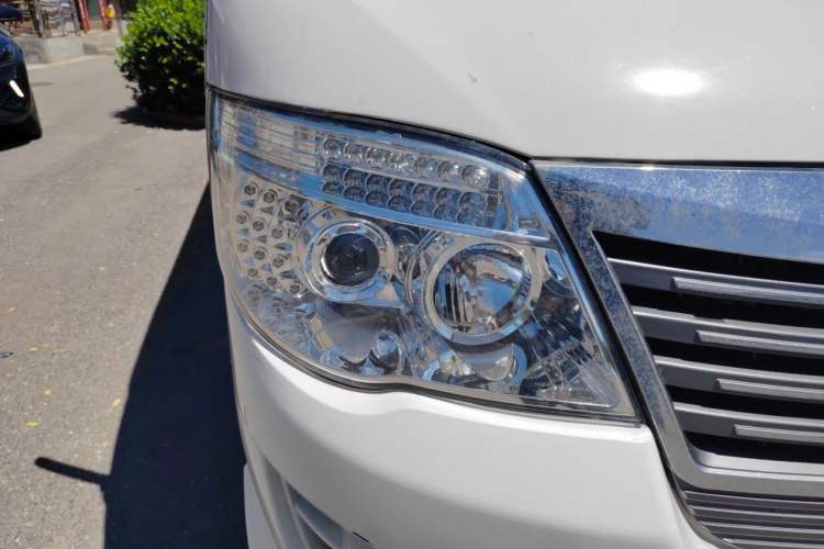 Used King Long Longyao 8  Right Front Headlight