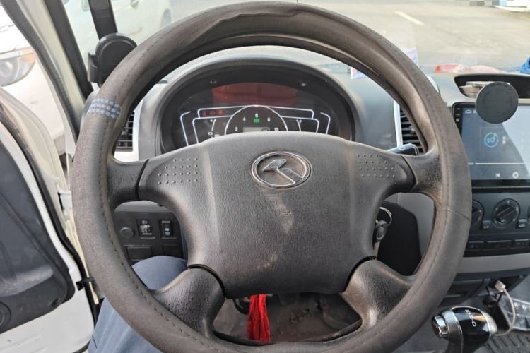 Used King Long Longyao 8 2021 41-Foot Cargo Van with Mid-Roof Steering Wheel