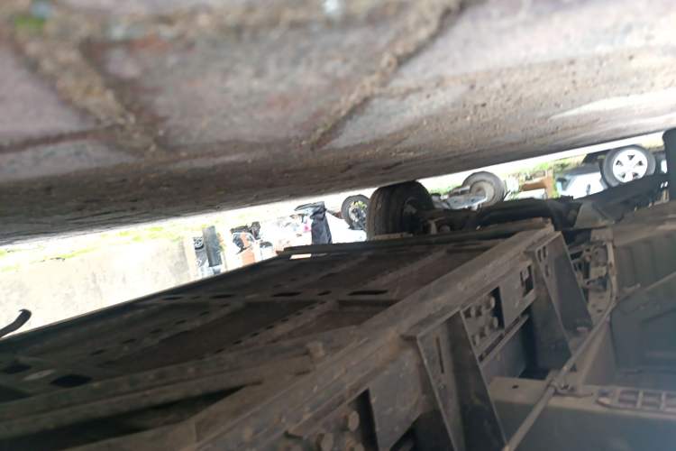 Used King Long Longyao 8 2022 Pure Electric Van Flat Roof 50.232 kWh Chassis Rear Left