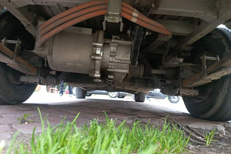 Used King Long Longyao 8 2022 Pure Electric Van Flat Roof 50.232 kWh Chassis Rear
