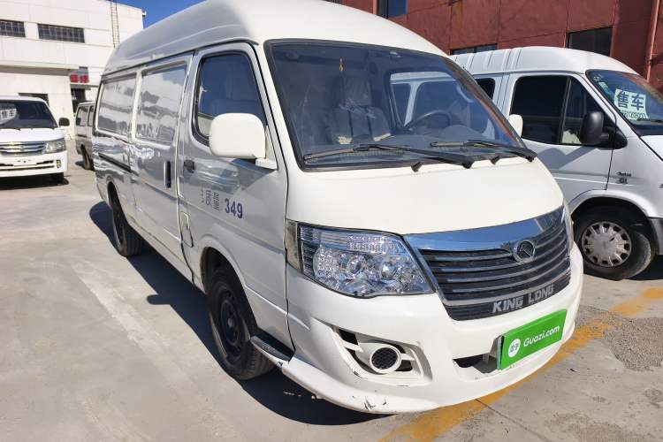 Used King Long Longyao 8 2022 Pure Electric Van High Roof 41.86 kWh Front Right 45 Deg