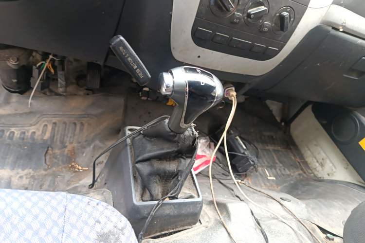 Used King Long Longyao 8 2022 Pure Electric Van Flat Roof 50.232 kWh Gear Lever