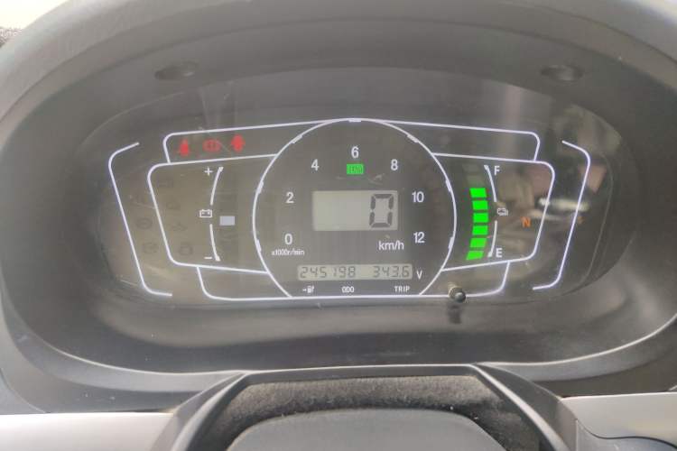 Used King Long Longyao 8 2022 Pure Electric Van Flat Roof 50.232 kWh Instrument Cluster