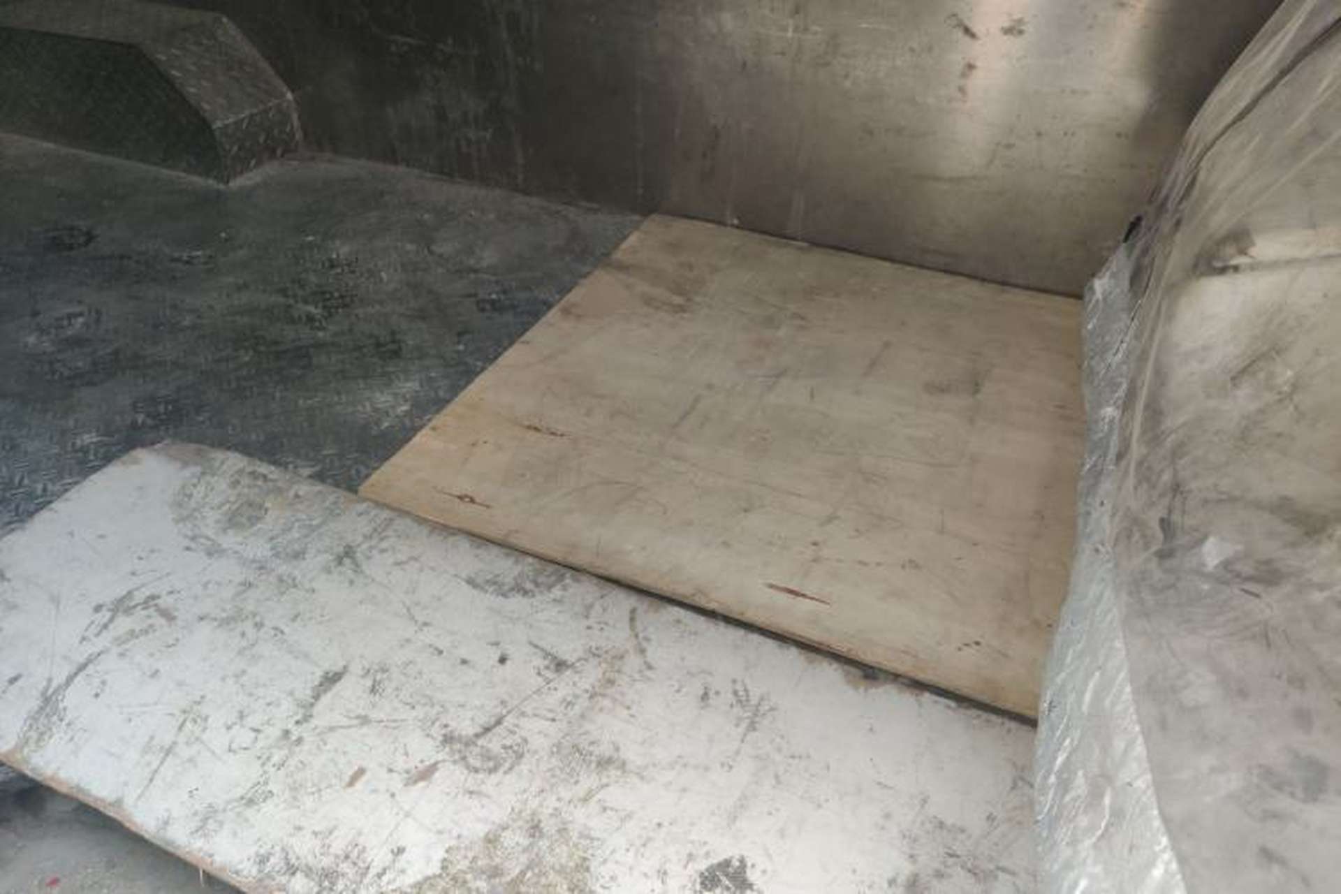 Used King Long Longyao 8 2022 Pure Electric Van Flat Roof 50.232 kWh Left Rear Seat