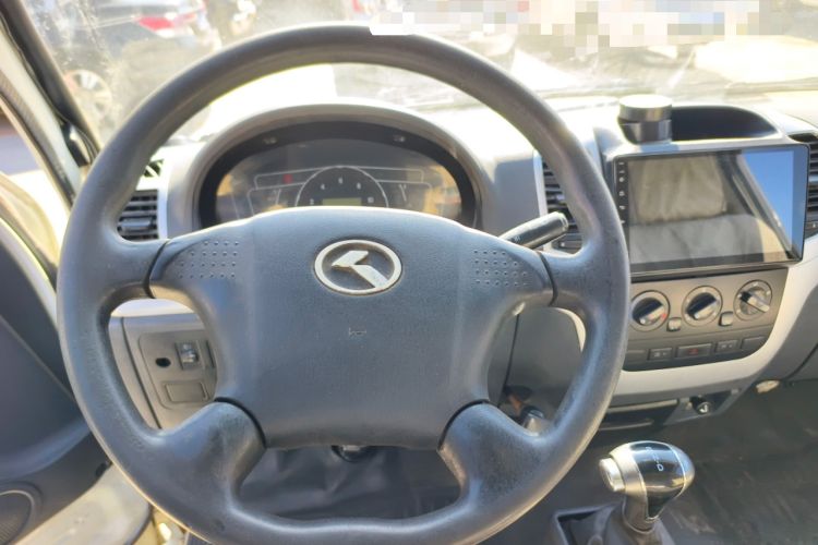 Used King Long Longyao 8 2022 Pure Electric Van High Roof 41.86 kWh Steering Wheel