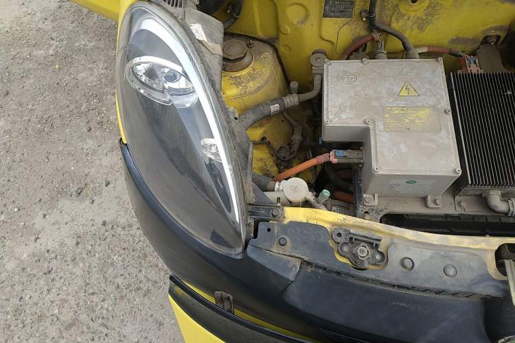 Used Know Beans D1 2015 Standard Model Engine Bay Right