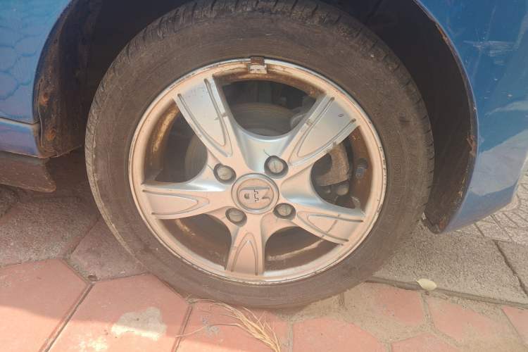 Used Know Beans D1 2016 Standard Model Right Front Wheel Hub