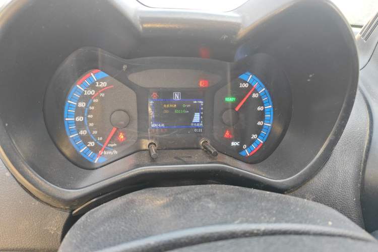 Used Know Beans D1 2016 Standard Model Odometer Close Up