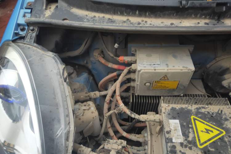 Used Know Beans D2 2015 D2 Engine Bay Right