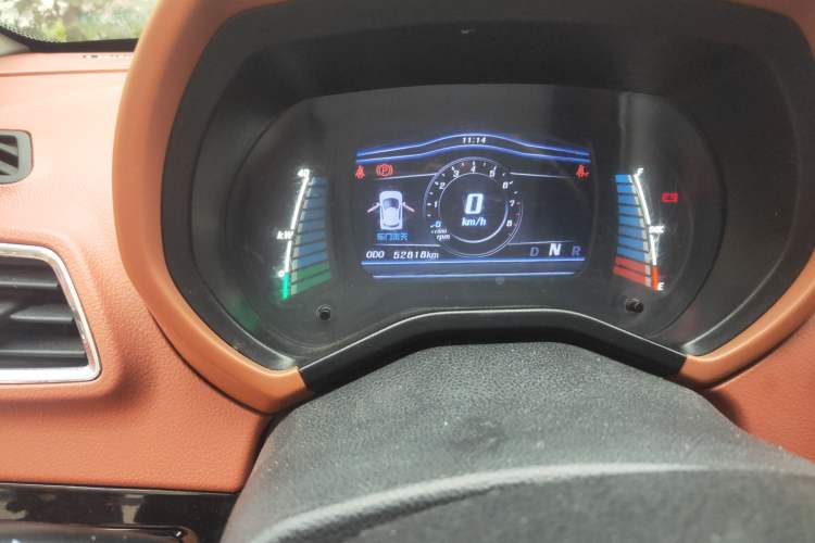 Used Know Beans D2 2015 D2 Odometer Close Up