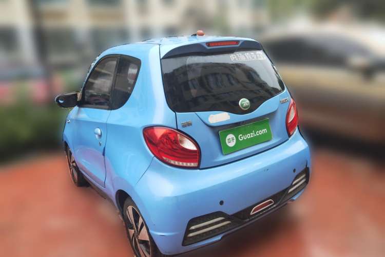 Used Know Beans D2 2015 D2 Rear Left 45 Deg